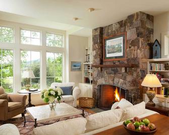 Custom-Built Home On 165-Acre Farm On The Cowpasture River - Millboro - Sala de estar