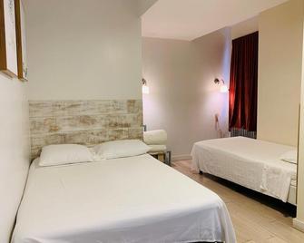Kamway Lodge & Travel - Hostel - Queens - Bedroom