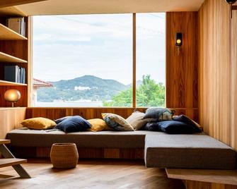 Setouchi Hideaway Resort Viena - Onomichi - Living room