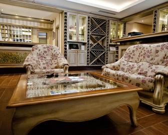 Wine Hotel Cesarica - Medjugorje - Living room