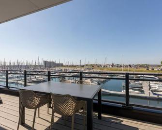 Apartment with private balcony in Marina - Sint Annaland - Balcón