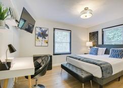 Modern Raleigh Vacation Rental about 3 Mi to Downtown! - Raleigh - Schlafzimmer