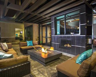 Holiday Inn Carlsbad - San Diego By IHG - Carlsbad - Living room