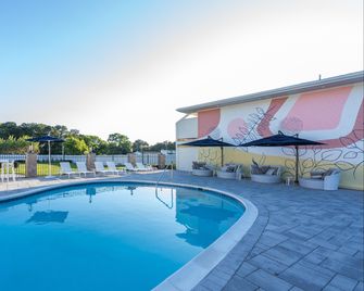 The Bentley Hotel Southampton - Southampton - Pool