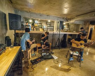 Inno Hostel & Pub Lounge Hongdae - Seoul