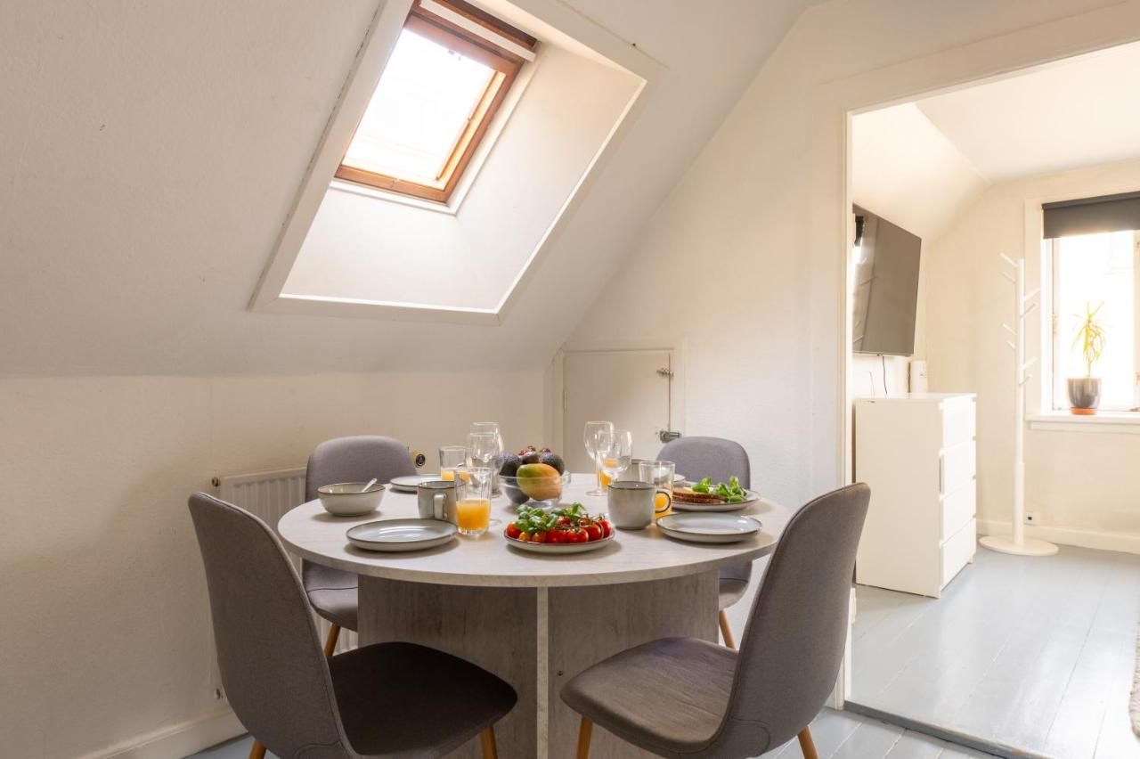 Cozy Stay Near Amager Strandpark for 2 – København