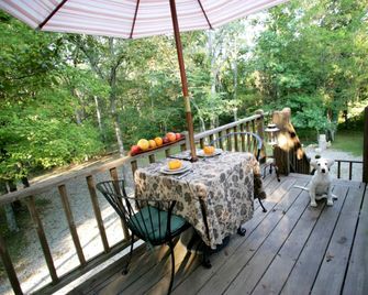 Peaceful Treetop Cottage in the Missouri Ozarks - Park Hills - Balcón