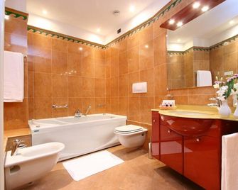 هوتل تورين رويال - تورين - حمام