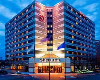 Sheraton Suites Chicago O'Hare - Rosemont - Edificio