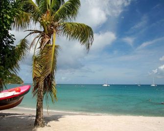 Cocokreyol - Grenadine - Les Trois-Îlets - Gebäude