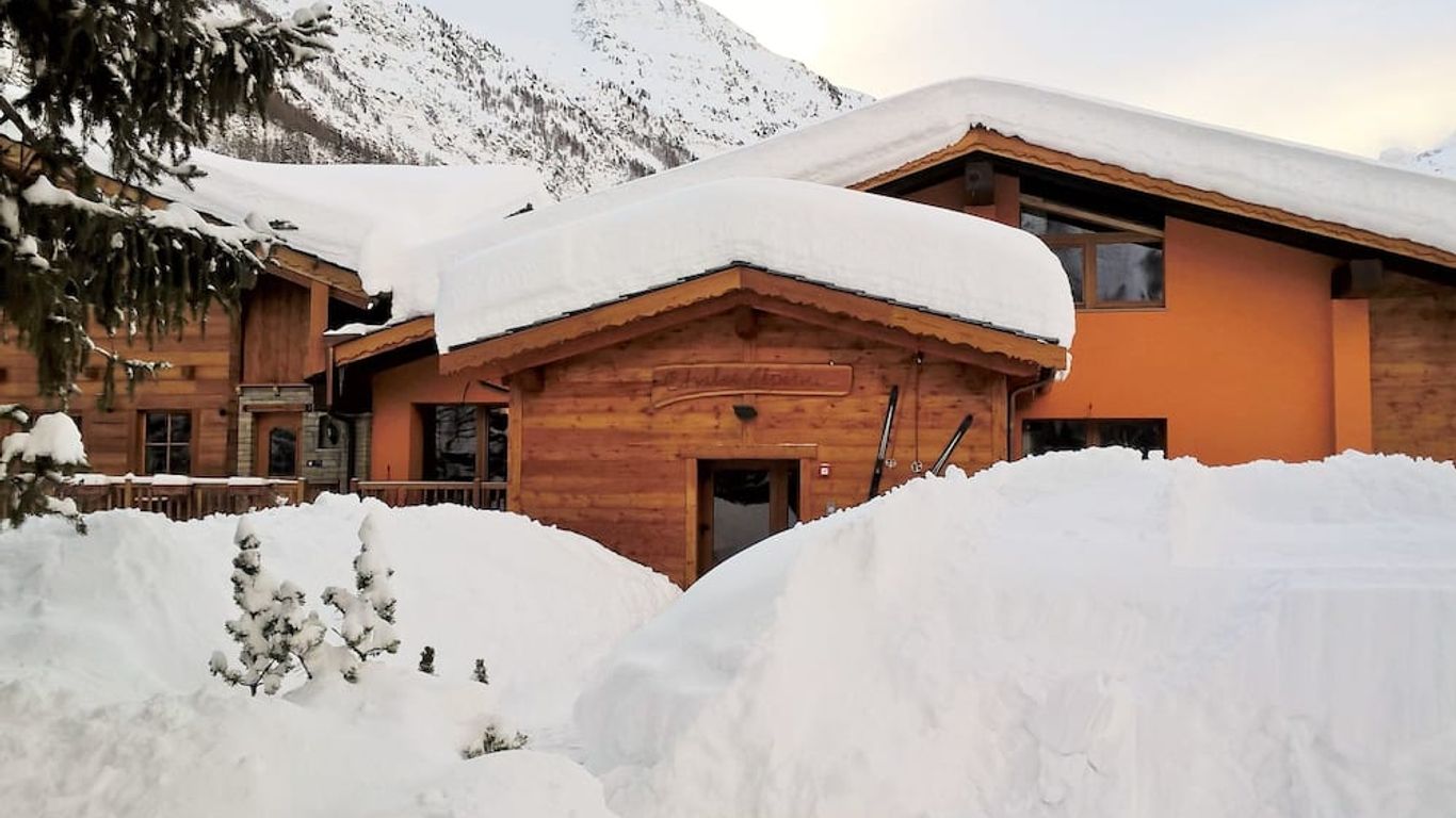 Chalet Alpina Hotel & Apartments