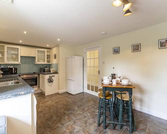 Garden Cottage - Stirling - Kitchen