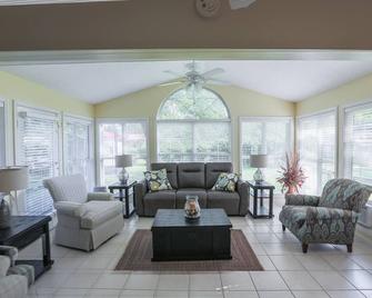 Albertville lovely 3 bedroom family home - Albertville