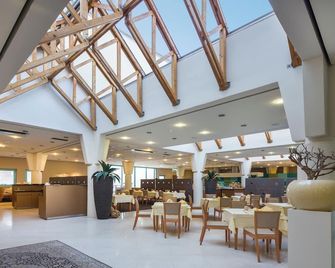 Bretanide Sport & Wellness Resort - בול - לובי