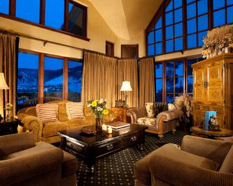 The Pines Lodge, A Rockresort - Beaver Creek - Living room