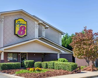 Super 8 by Wyndham Charlotte/Amusement Park Area - Charlotte - Edificio