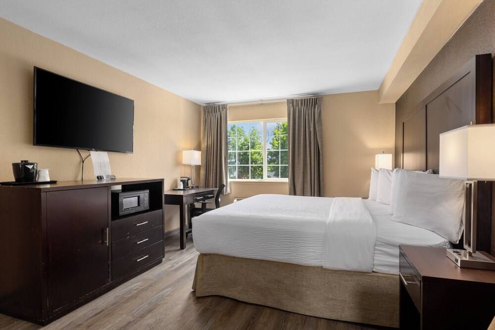 Ramada by Wyndham Portland