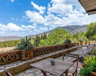 Green Peaks Country House La Zubia by Ruralidays - La Zubia - Balcón