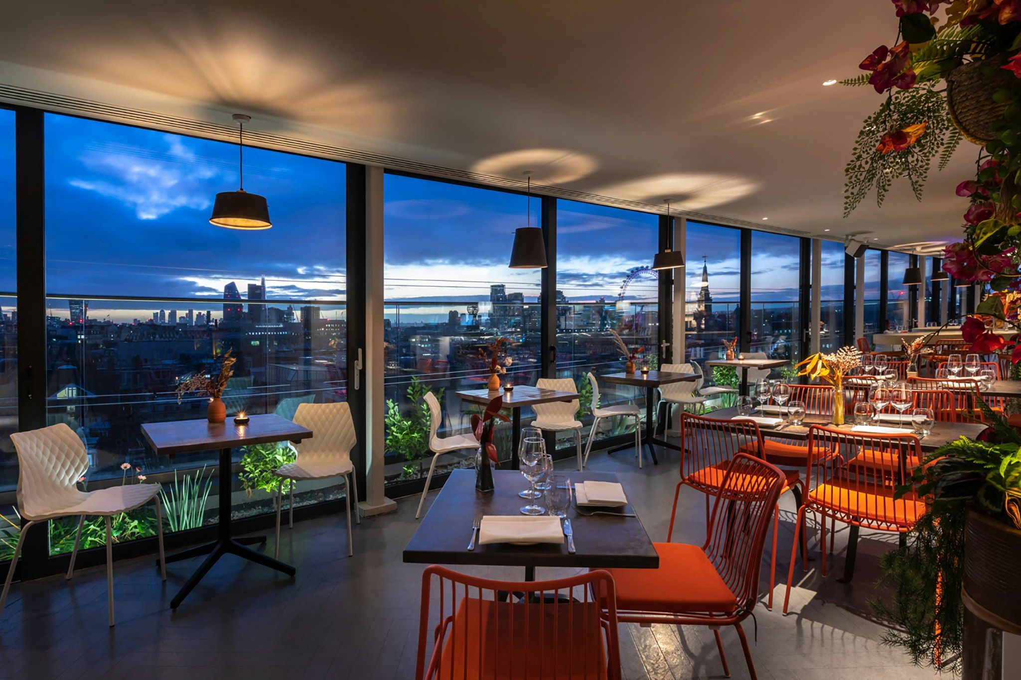 أسيمبلي ليسيستر سكوير - لندن - بار