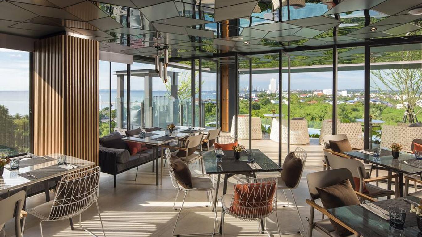Seaphere Pattaya Hotel by Elite Suites