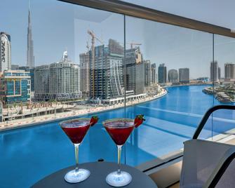 Royal Continental Suites - Dubai - Building