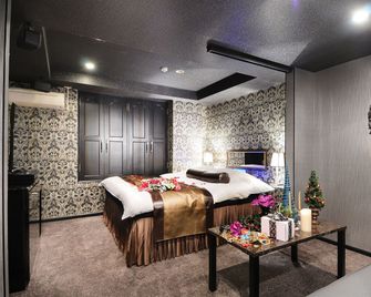 Hotel Blanc Chapel Christmas Sakai (Adult Only) - Sakai - Habitación