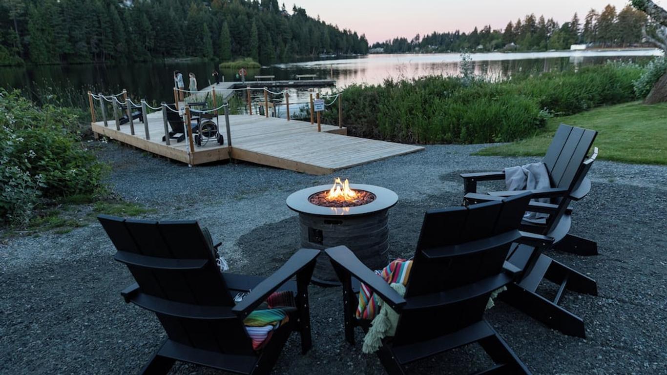 Inn on Long Lake