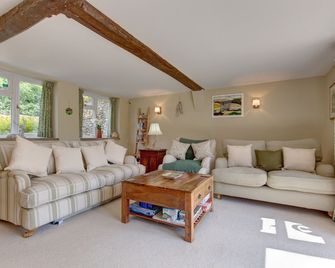 Flint Cottage - Wells-next-the-Sea - Living room