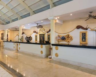 Iberostar Waves Punta Cana - Punta Cana - Lobby