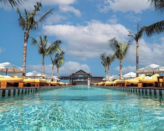 Secana Beachtown Resort & Villas - North Kuta - Pool
