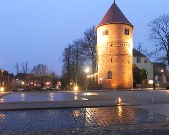 Zur Eldenburg - Passow - Building