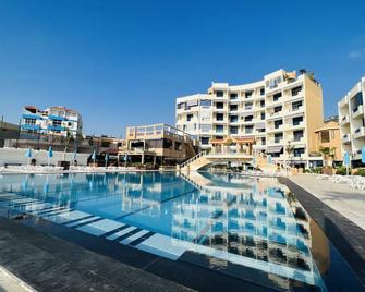 Holidayhome1br@ Gondola Marine - Hâlât - Basen