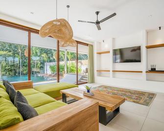 Beefy Dragon Villa By Betterplace - North Kuta - Sala de estar