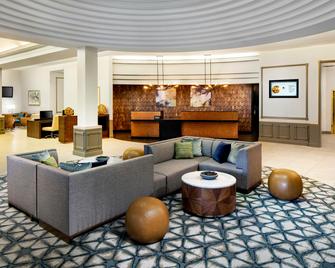 DoubleTree by Hilton Nashua - Nashua - Lobby
