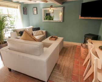 Number 4 - Telford - Living room