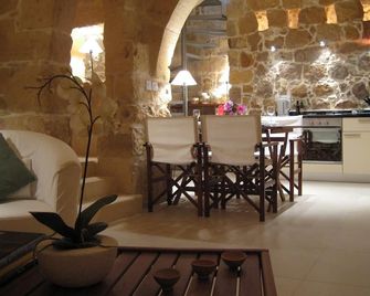 Beautifully Restored Period Farmhouse - Xagħra - Dining room