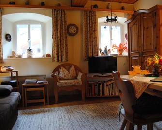 Romantic Holiday Home - Königsberg in Bayern - Sala de estar