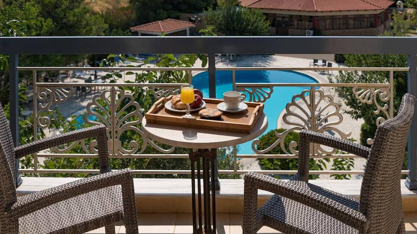 أكرانيس كافالاري هوتل سويتس