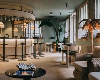 توريل تيرا برافا - انغرا دو هيرويسمو - ردهة