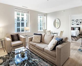 Global Luxury Suites at The White House - Washington, D.C. - Living room