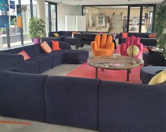 Auberge de Jeunesse HI Cahors - Cahors - Lounge