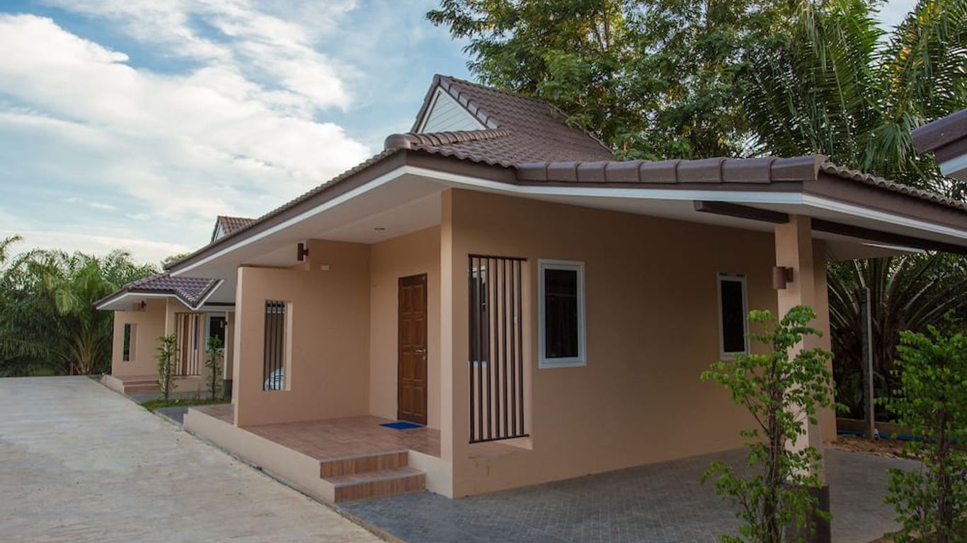 88 Fine Hotel @ Suratthani Airport