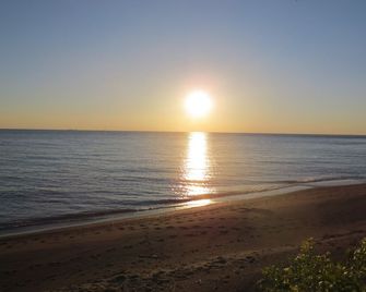 Waterfront, Finest sand swim beach,Cul-De-Sac,Lorain Lane,Pelee Island Finest - Pelee Island - Beach