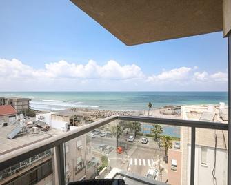 The Sea View apartment - Haifa - Balcony