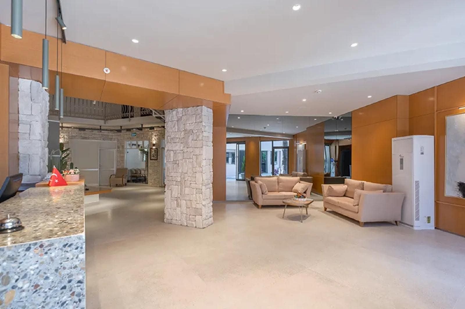 Parador Sky Hotel - אלניה - לובי
