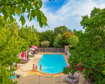 Logis Le Mas de l'Étoile Aubagne - Aubagne - Zwembad