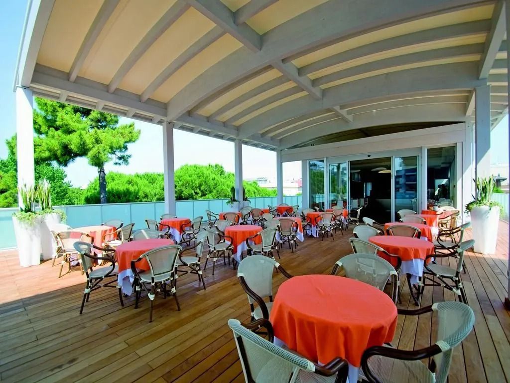 هوتل كاريلون