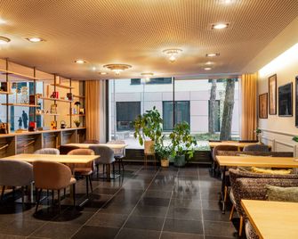 Vienna House Easy Mo. Stuttgart - Stuttgart - Restaurante