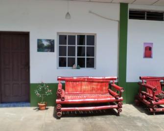 31 ave apartments managua Live like a local! In a Nicaraguan family environment! - Managua - Patio
