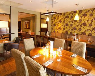 Premier Inn Sunbury (Kempton Park) - Sunbury-on-Thames - Restaurant
